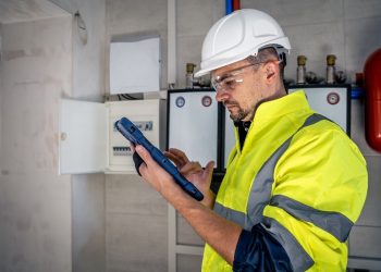 Kontroly a použitie hlasovej signalizácie požiaru podľa legislatívnych noriem